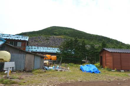 テント場から編笠山