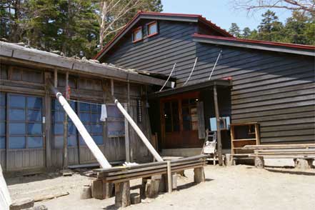 徳本峠小屋