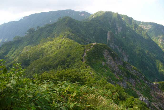 飯豊本山方向