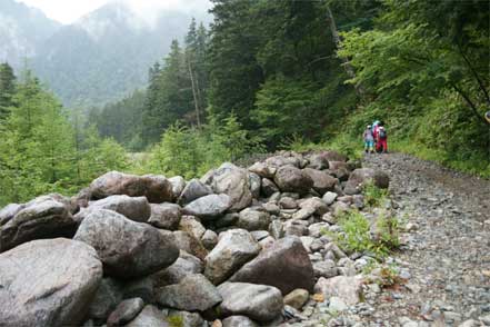 登山道