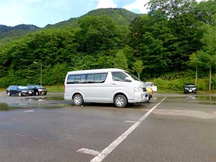 アカンダナ駐車場