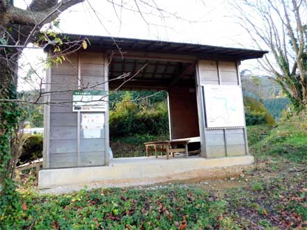 茅葺き遍路小屋