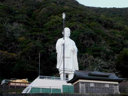 室戸青年大師像