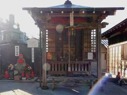 子安地蔵堂、梅見地蔵