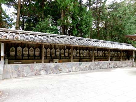 三十三観音石仏