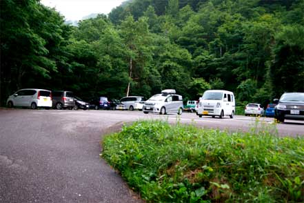 新穂高温泉・村営無料駐車場