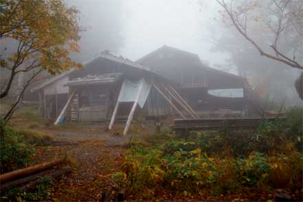 徳本峠小屋