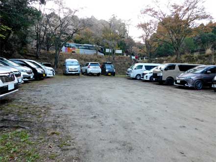 如意輪寺駐車場