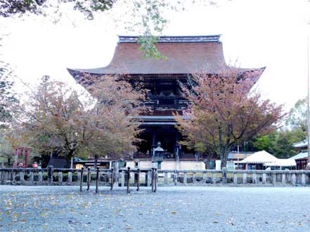 金峯山寺蔵王堂