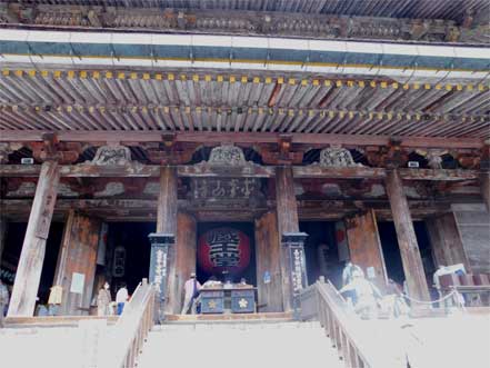 金峯山寺蔵王堂